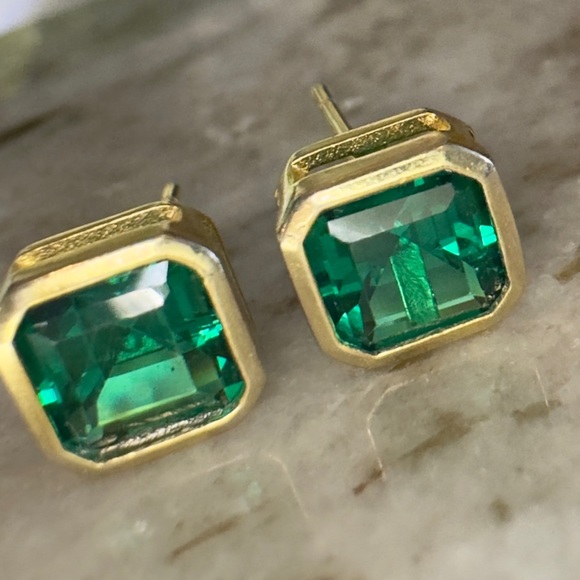 18k Gold & 925 Asscher Cut Emerald Studs Bezel Set Geometric Statement Earrings - Picture 2 of 9